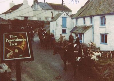 Hunt meeting outside the Providence Inn, January 1981 and opposite Fuscia Cottage (Now Providence Cottage)